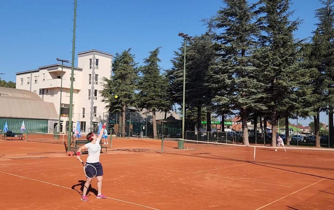Roomsapartments Popcourt Pančevo Eksteriør bilde